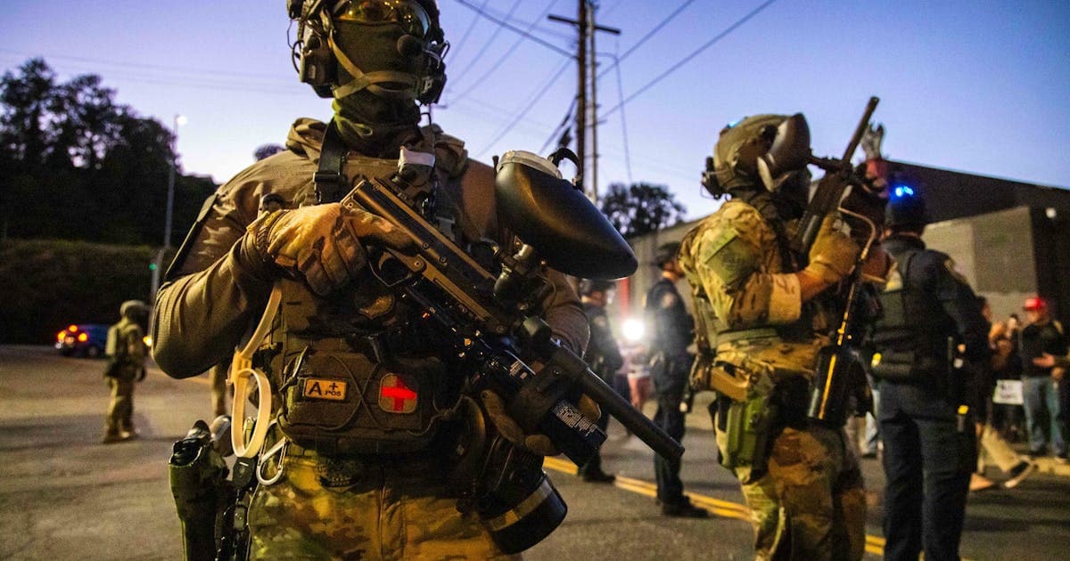 ICE arrête trois Suisses : Washington sous surveillance