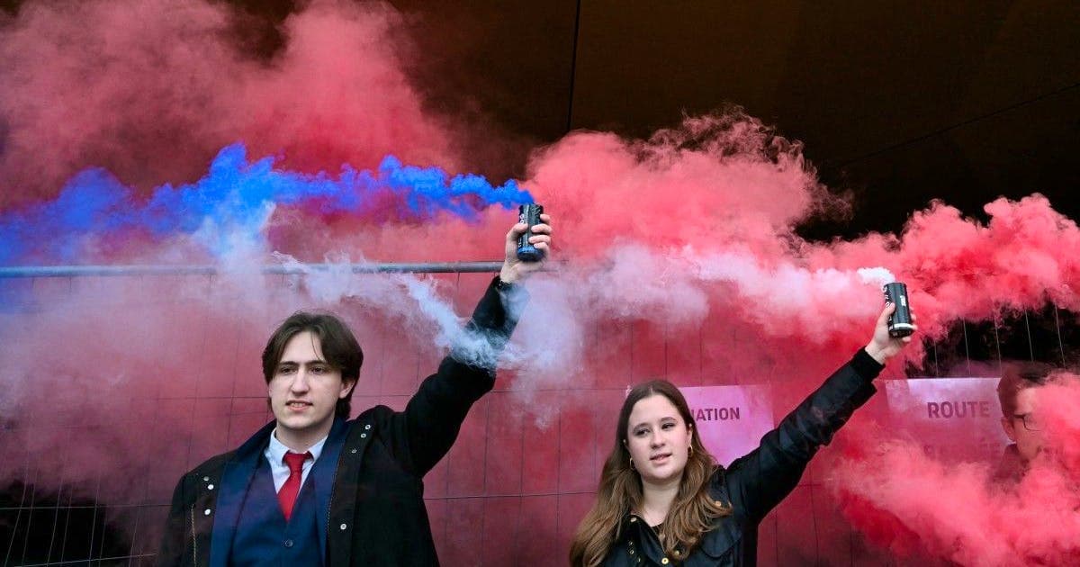 Violence politique: analyse des menaces extrémistes