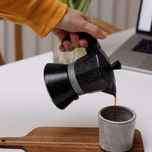 Café et humeur : démystifier les effets réels sur notre bien-être