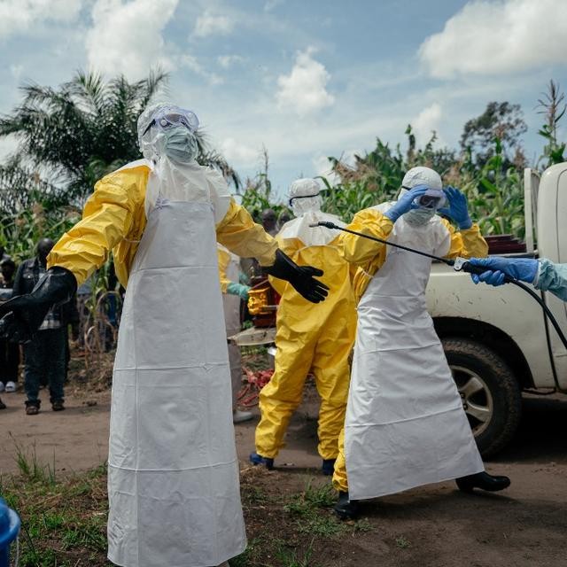 Ebola en RDC : l'OMS tire la sonnette d'alarme face à une épidémie hors de contrôle