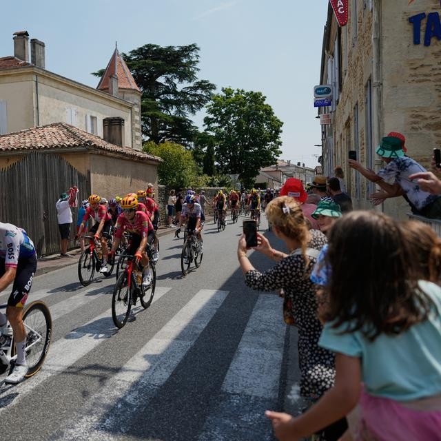 Le Tour de France, un rempart contre le vote d'extrême droite dans les campagnes