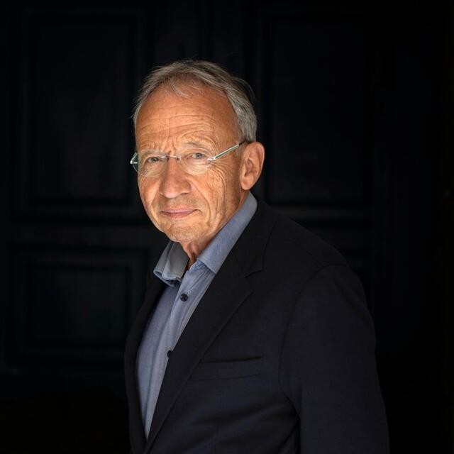 «Trois garçons»: Daniel de Roulet raconte la Suisse contestataire