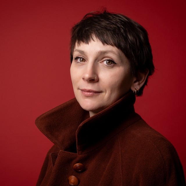 «Le Livre des souterrains»: Phoebe Hadjimarkos Clarke descend en enfer avec brio